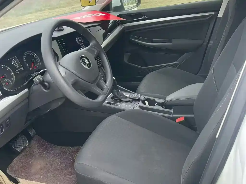 Volkswagen Bora 2021 1.5L AT Comfort Smart Connect