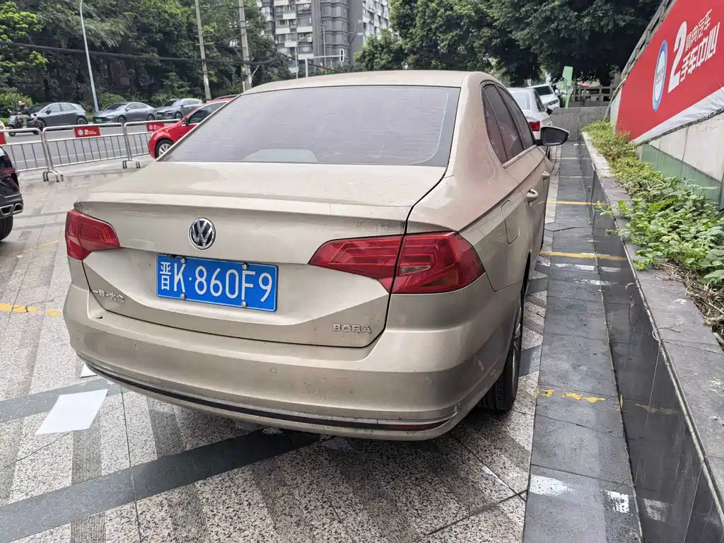 Volkswagen Bora — миниатюра 2