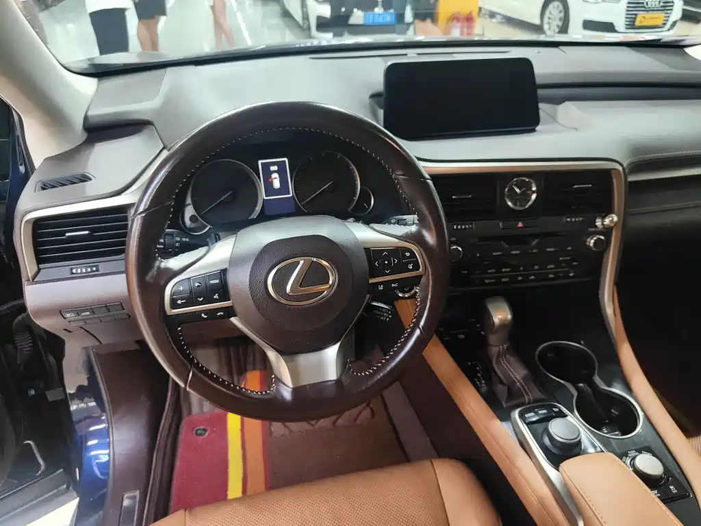 Lexus RX — миниатюра 3
