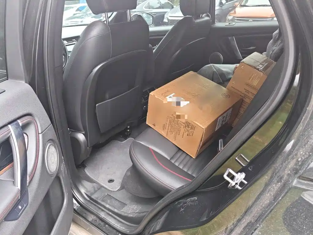 Land Rover Discovery Sport — миниатюра 18