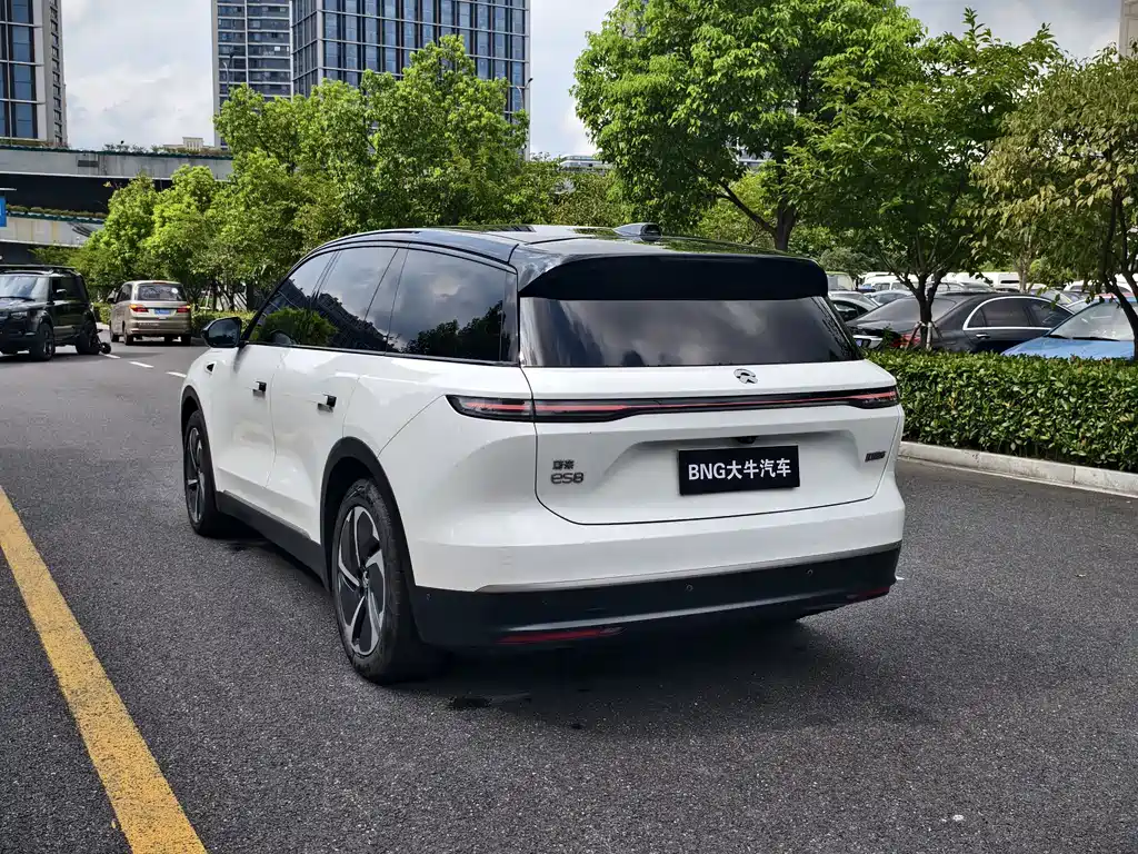 NIO ES8 — миниатюра 6