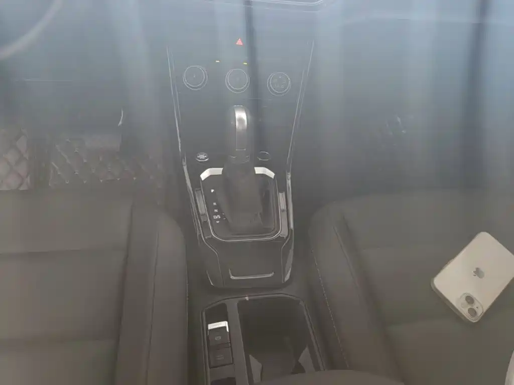 Volkswagen T-Roc — миниатюра 14