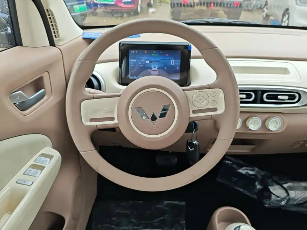 Wuling MINIEV — миниатюра 11