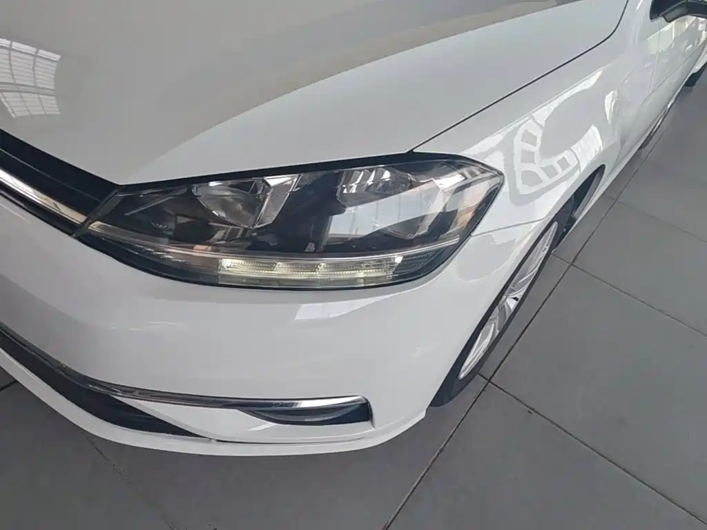 Volkswagen Golf — миниатюра 24
