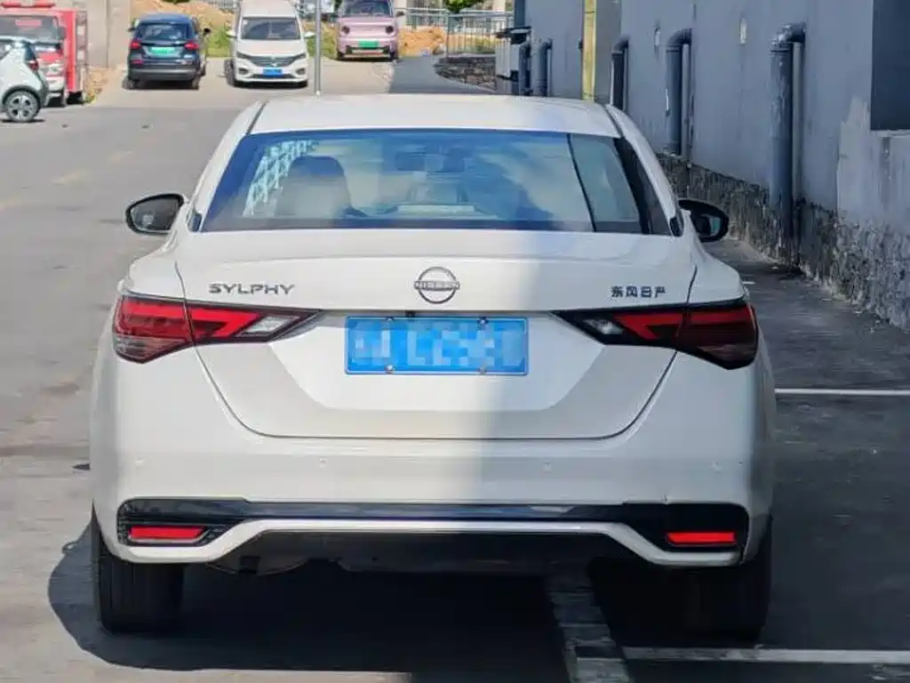 Nissan Sylphy — миниатюра 8