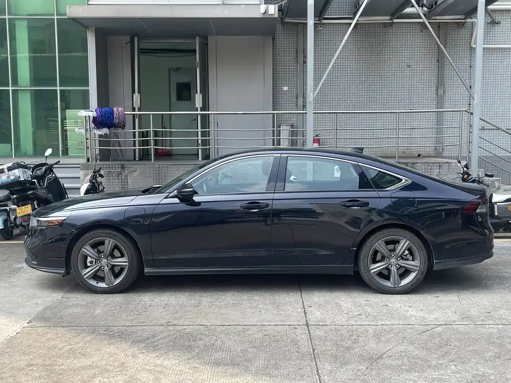 Honda Accord New Energy — миниатюра 3
