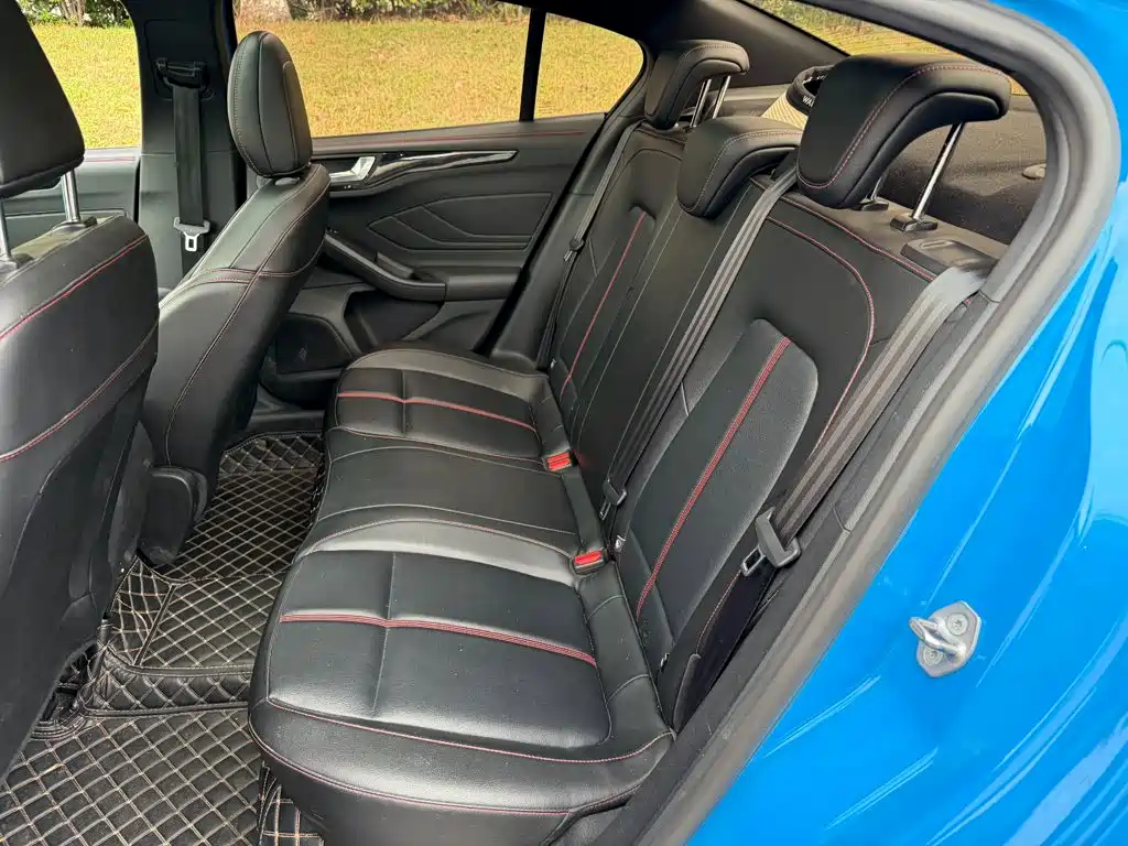 Ford Focus — миниатюра 12
