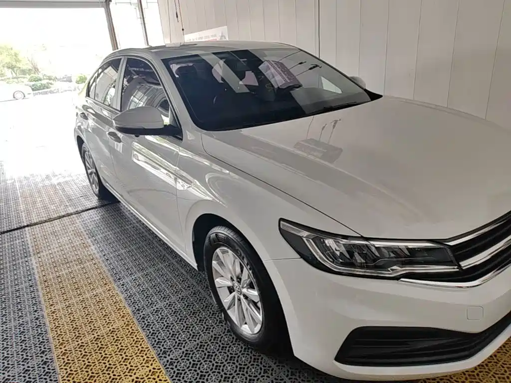 Volkswagen Bora — миниатюра 4