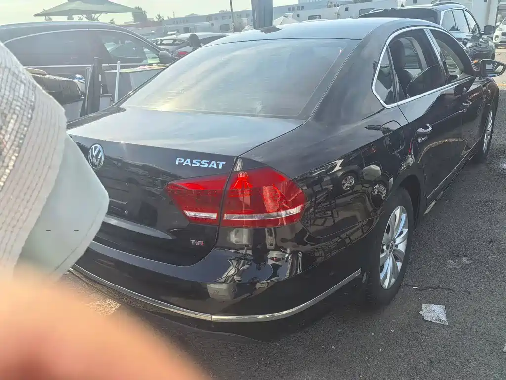 Volkswagen Passat — миниатюра 12