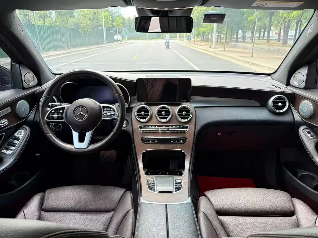 Mercedes-Benz GLC — миниатюра 5