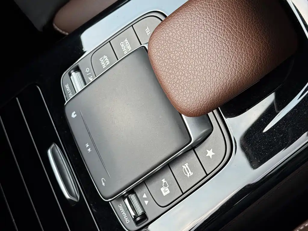 Mercedes-Benz A-Class — миниатюра 9