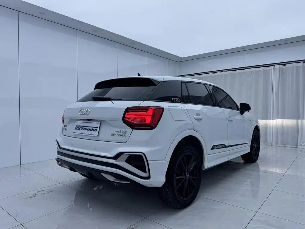 Audi Q2L — миниатюра 4