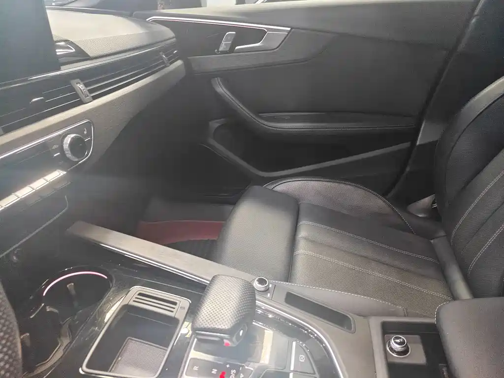 Audi A4L — миниатюра 9