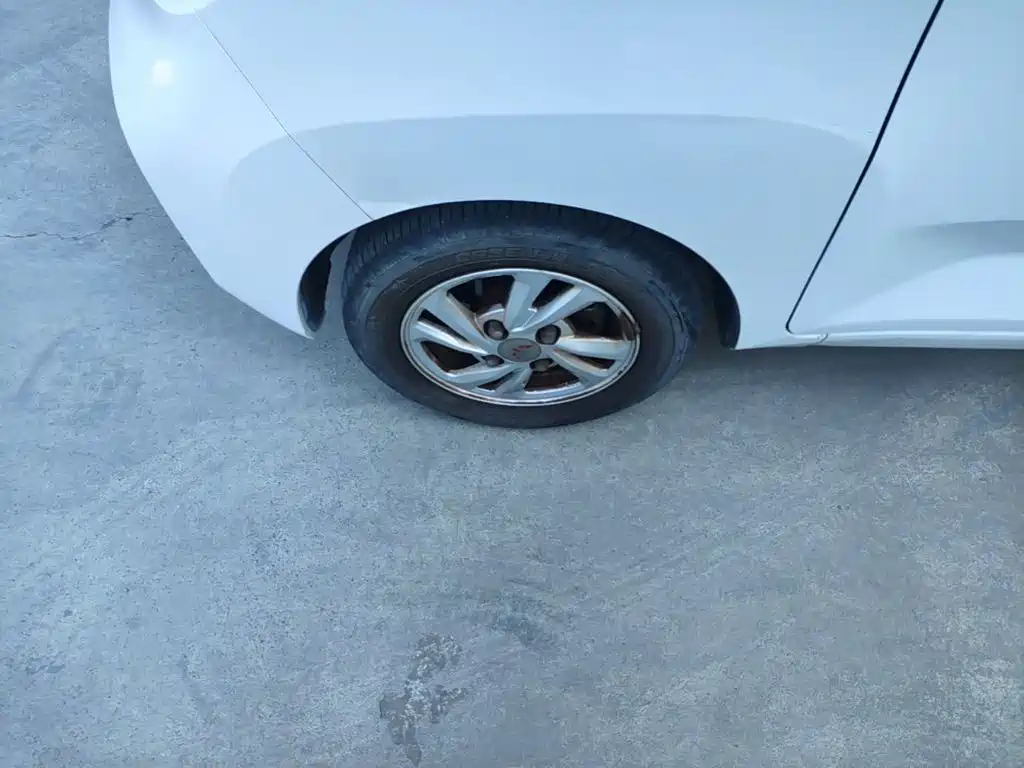 Wuling MINIEV — миниатюра 23
