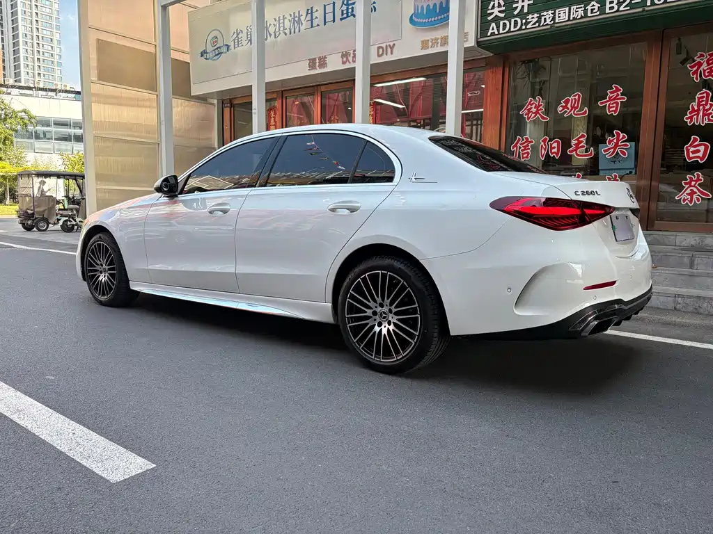 Mercedes-Benz C-Class — миниатюра 4