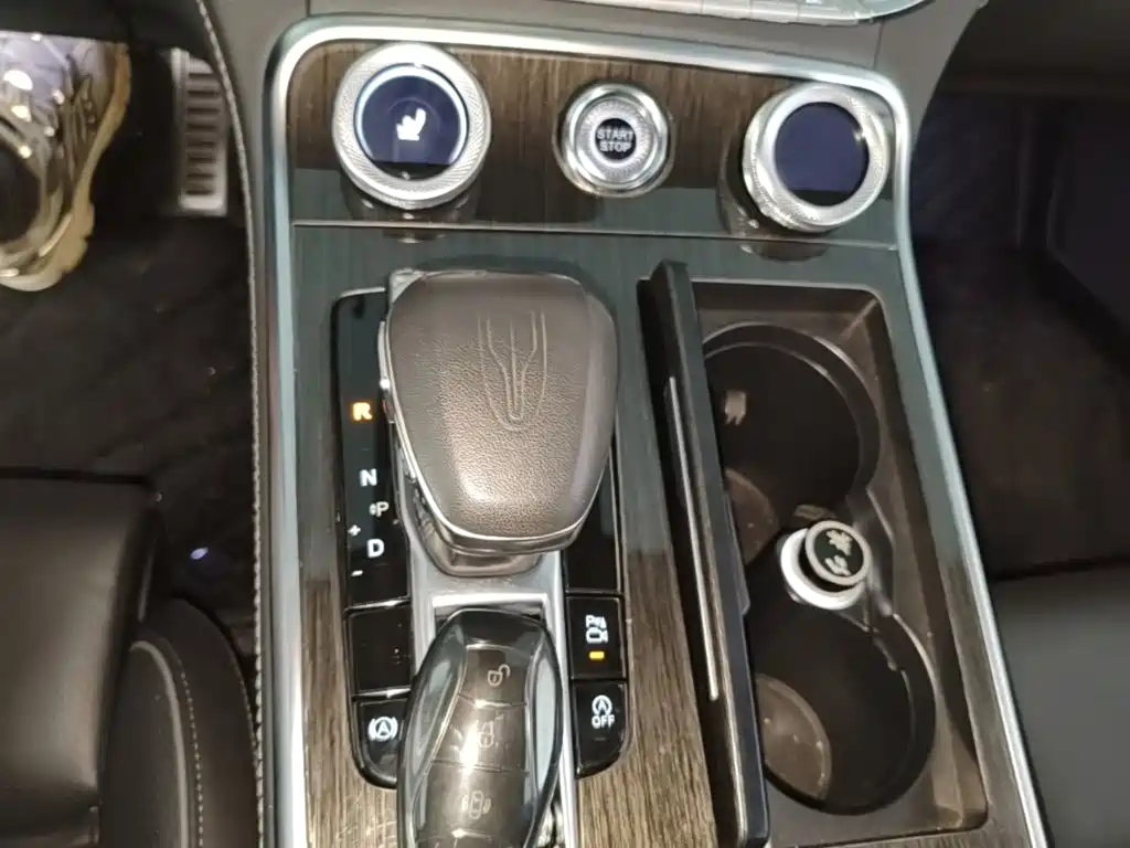 Hongqi Hongqi H9 — миниатюра 14