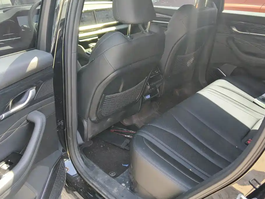 Geely Xingyue L — миниатюра 11