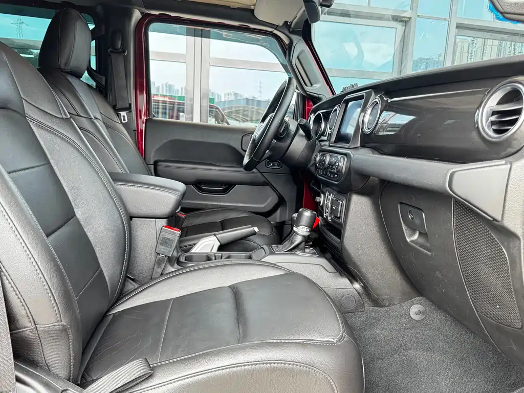 Jeep Wrangler — миниатюра 8