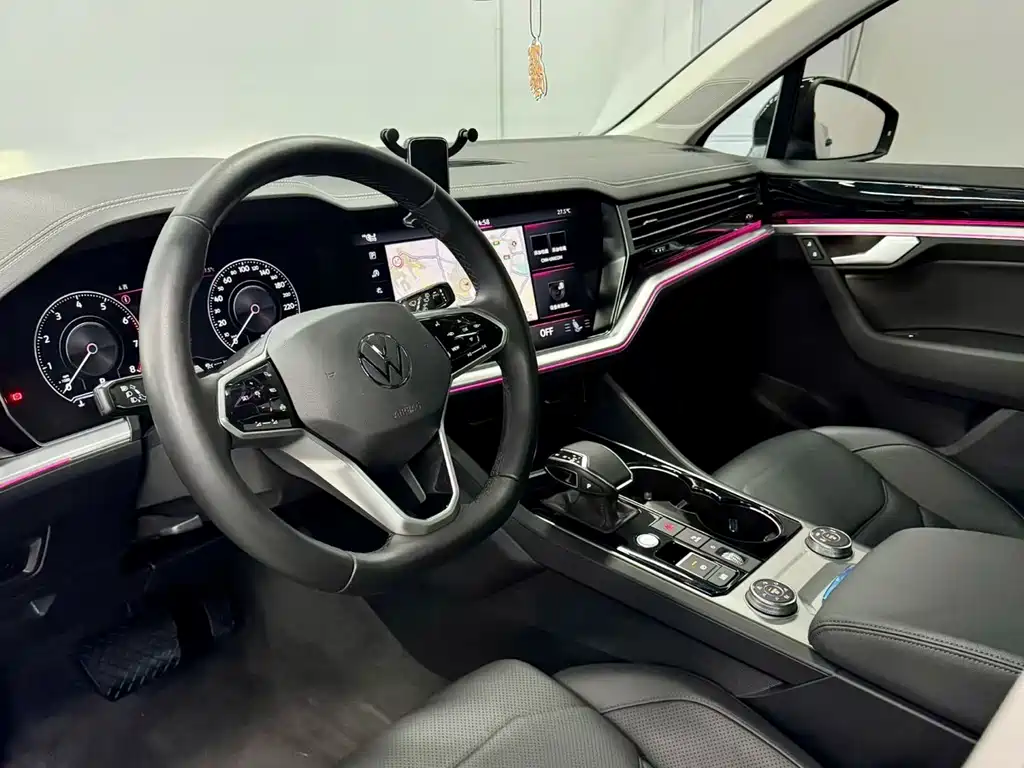 Volkswagen Touareg 2021 3.0TSI Sport
