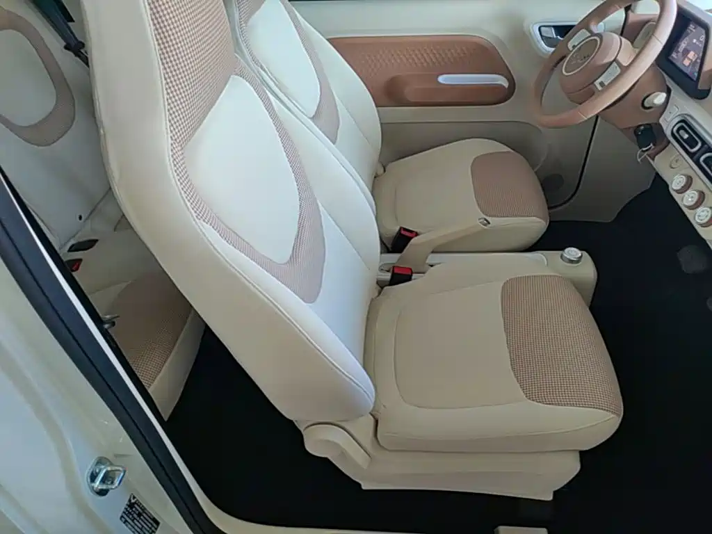 Wuling MINIEV — миниатюра 25