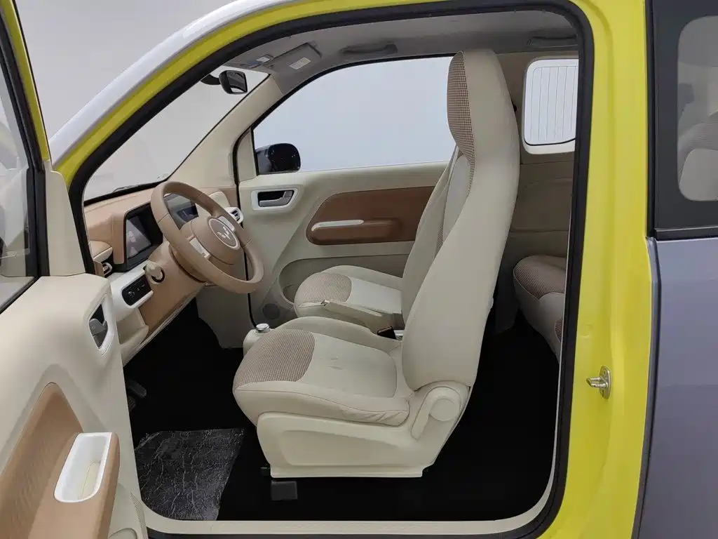 Wuling MINIEV — миниатюра 10