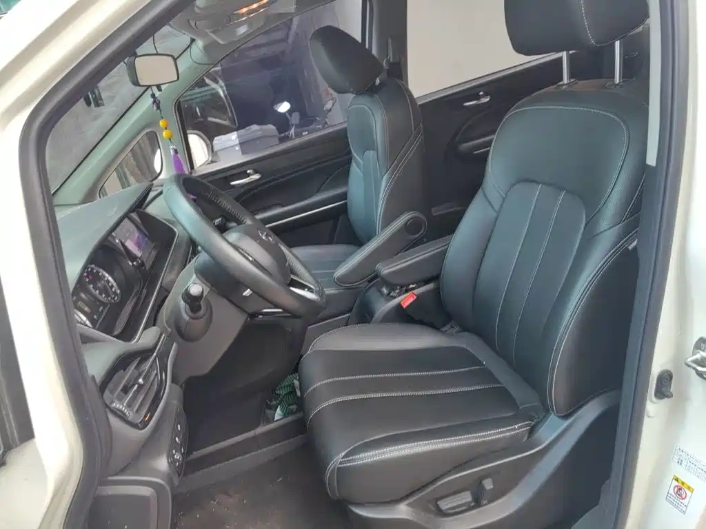 GAC Motor Trumpchi M6 — миниатюра 11