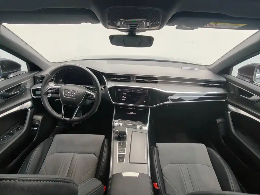 Audi A6L 2022 55 TFSI e quattro