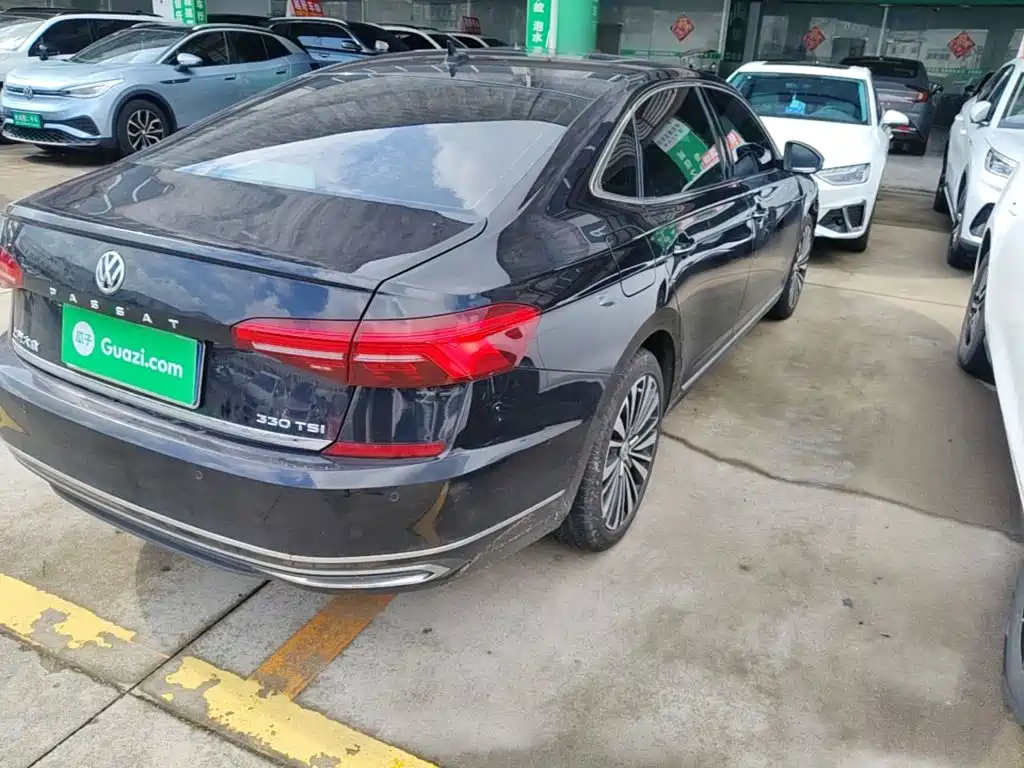 Volkswagen Passat — миниатюра 8
