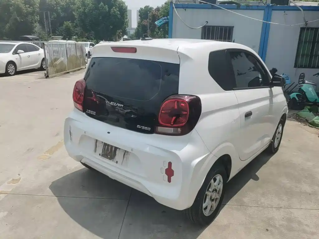 Roewe Clever — миниатюра 7