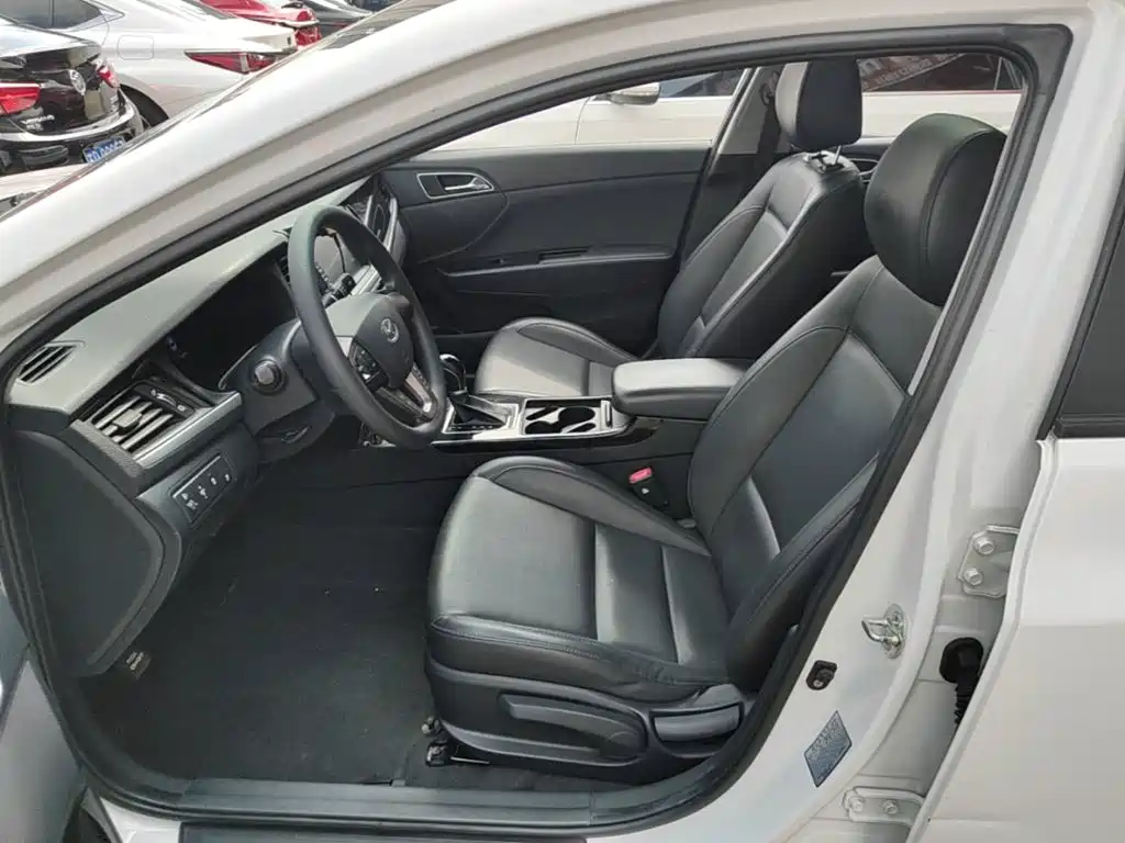 Hyundai Mistra — миниатюра 15