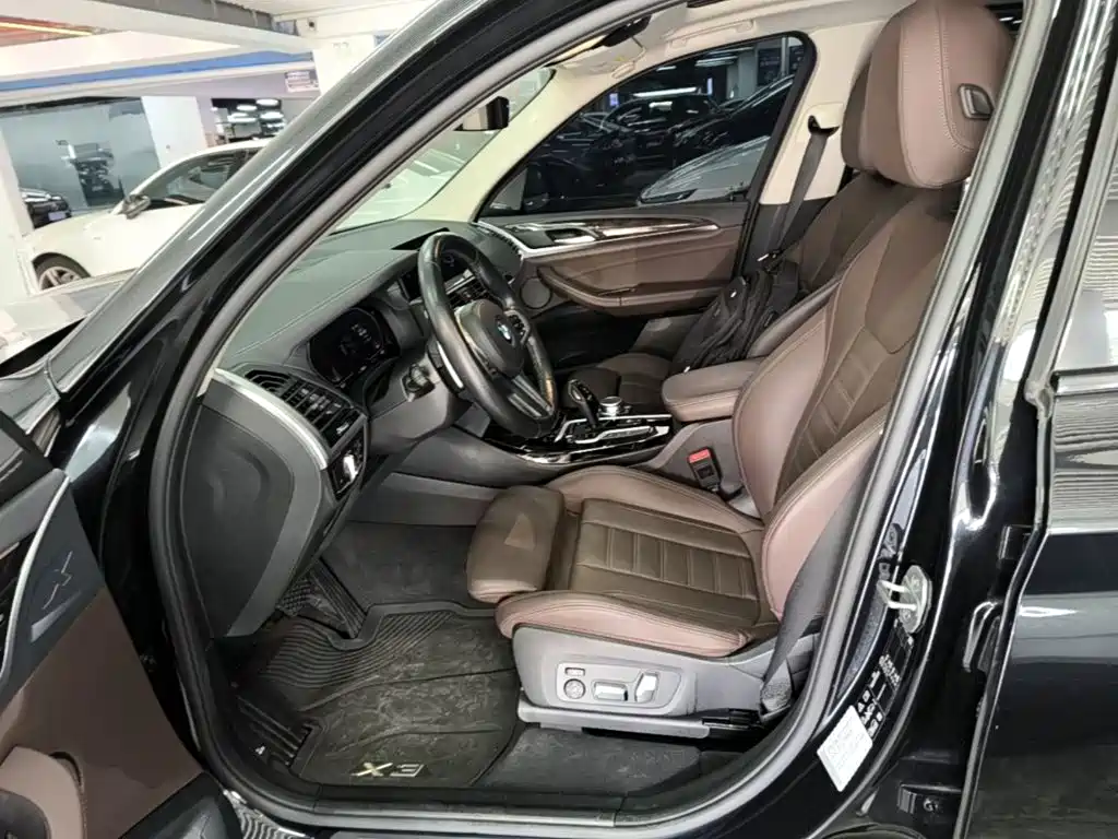 BMW X3 — миниатюра 15