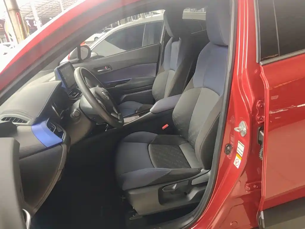 Toyota C-HR — миниатюра 15