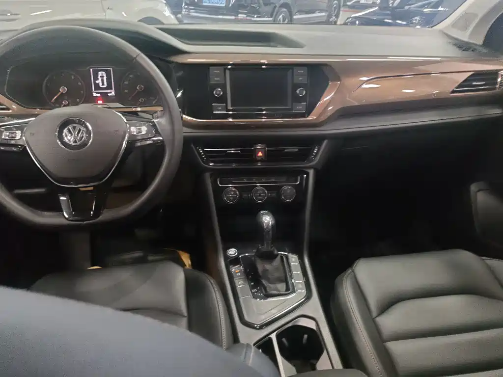Volkswagen Tharu — миниатюра 7