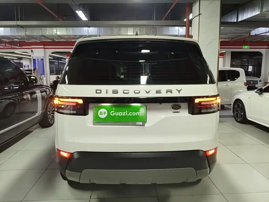 Land Rover Discovery — миниатюра 6