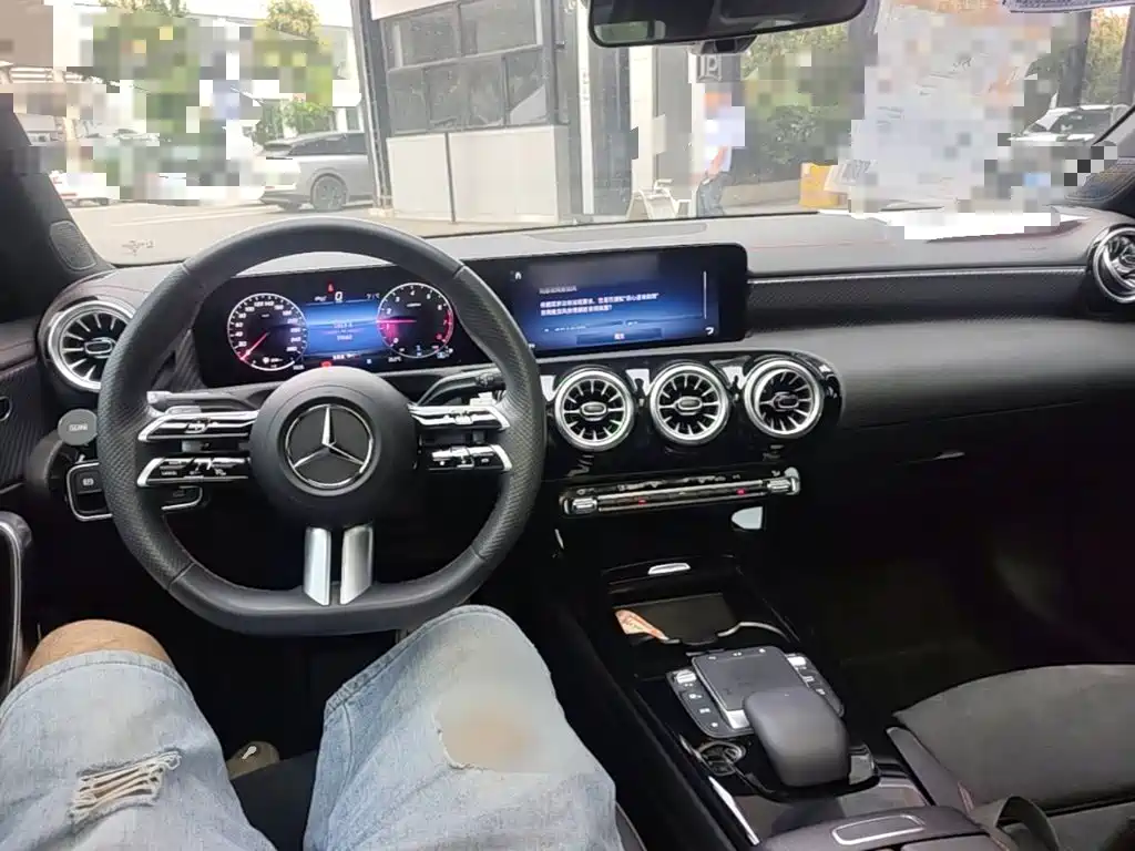 Mercedes-Benz A-Class — миниатюра 10