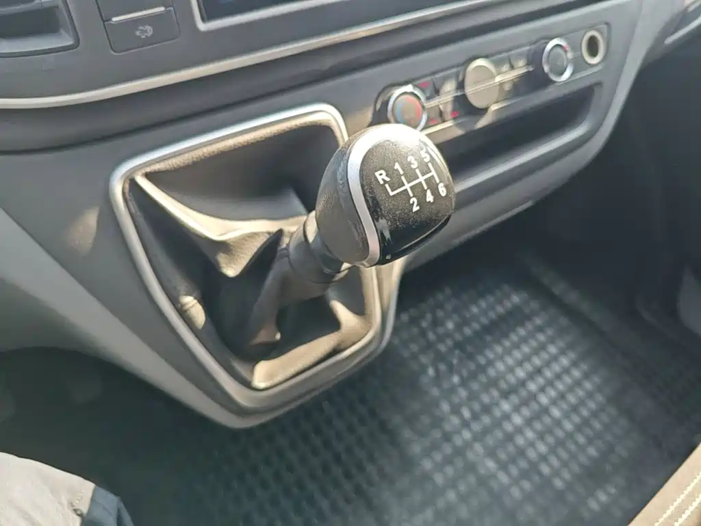 MAXUS V80 — миниатюра 14