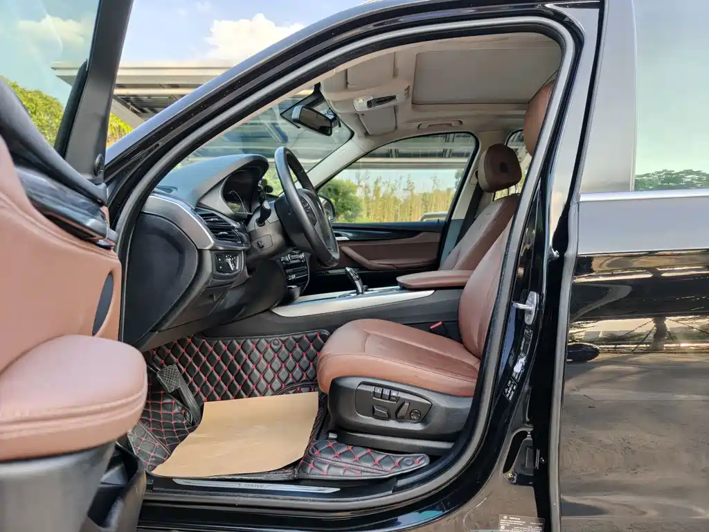 BMW X5 (Import) — миниатюра 7
