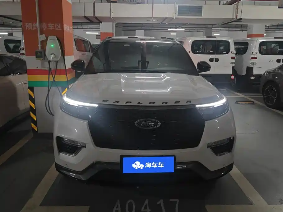 Ford Explorer — миниатюра 2