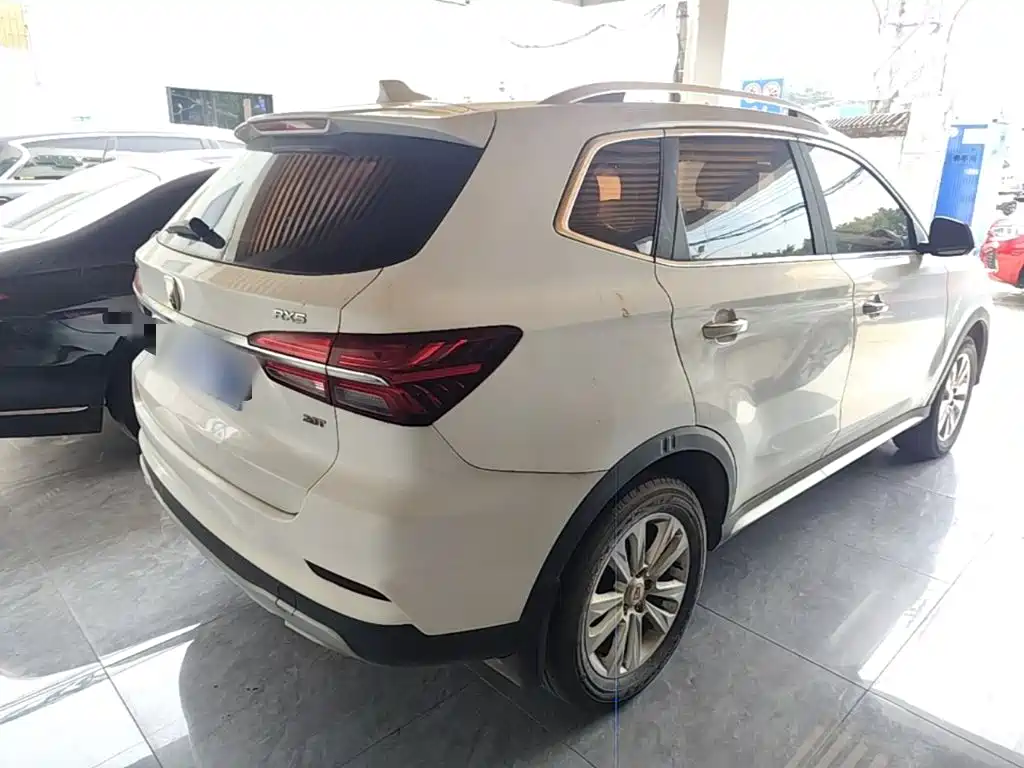 Roewe RX5 — миниатюра 7