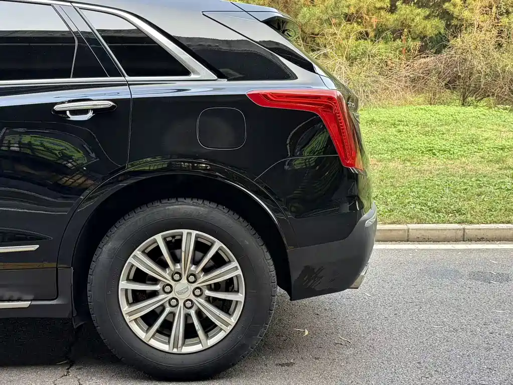 Cadillac XT5 — миниатюра 15