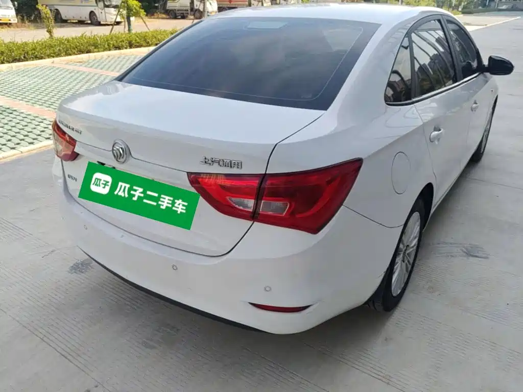Buick Excelle — миниатюра 7