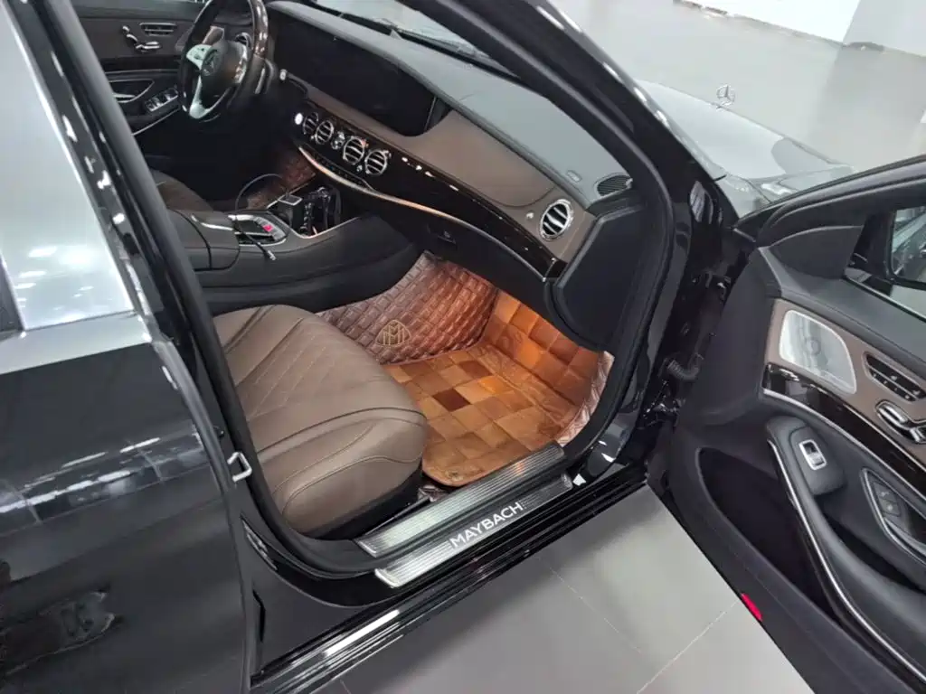Mercedes-Benz S-Class — миниатюра 9