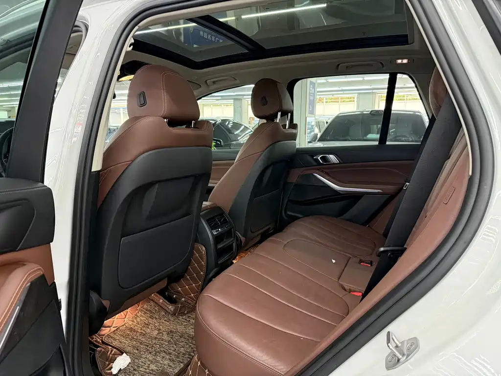 BMW X5 (Import) — миниатюра 7