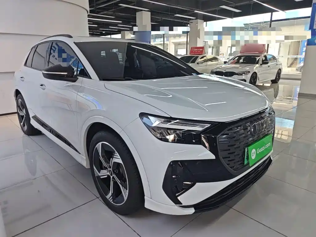 Audi Q4 e-tron — миниатюра 4