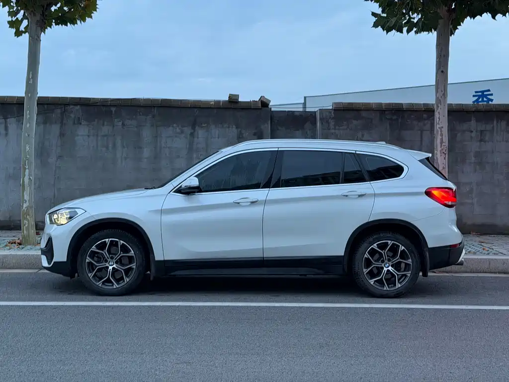 BMW X1 — миниатюра 4