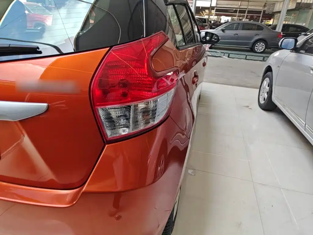Toyota Yaris L — миниатюра 8