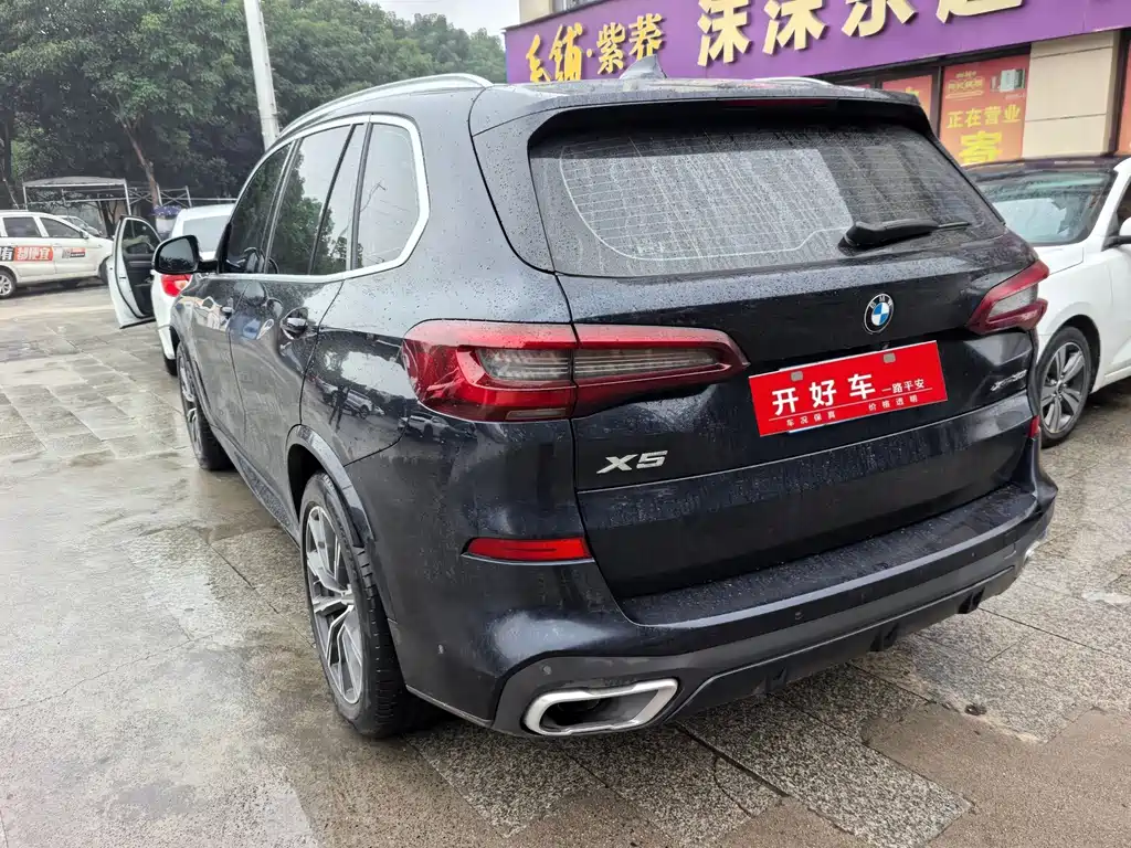 BMW X5 (Import) — миниатюра 2