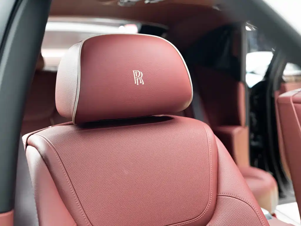Rolls-Royce Ghost — миниатюра 10
