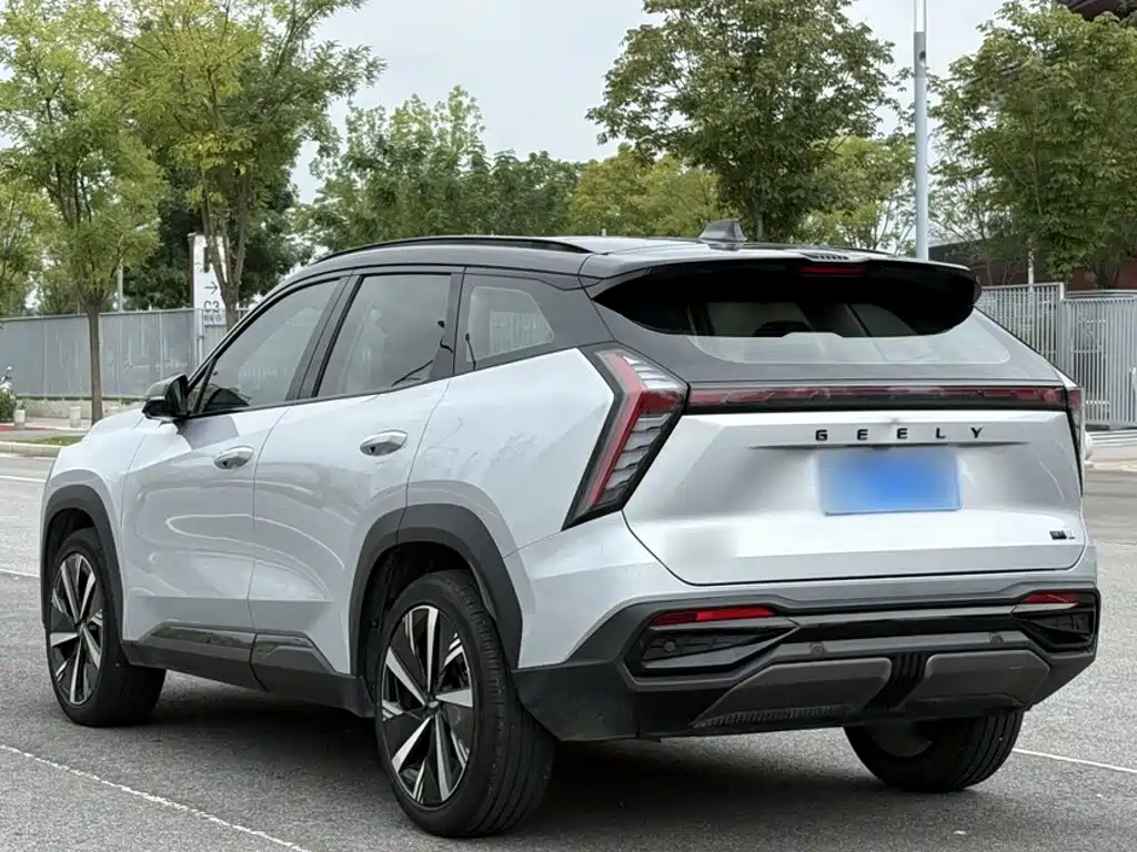 Geely Boyue L — миниатюра 9