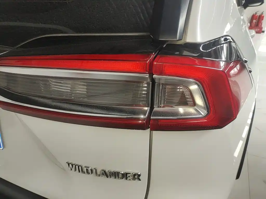 Toyota Wildlander — миниатюра 8